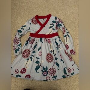 Girls tea collection v neck floral long sleeve wrap dress size 6. Red